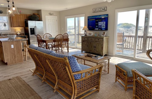 Corolla House | Oceanfront, secluded, private pool. Accessible only by 4x4 vehicle