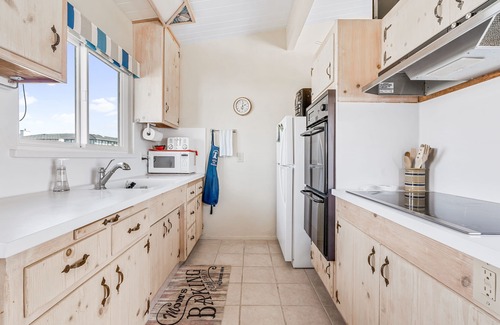 San Simeon Cottage | Oceanfront Unicorn Cottage - No Comparable Property Around