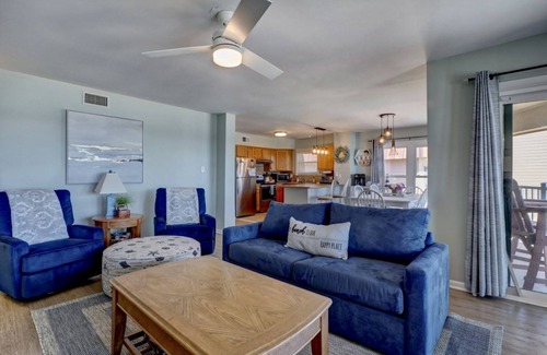 McCutcheon Field House | Oceanfront & Sound Views * Pool *