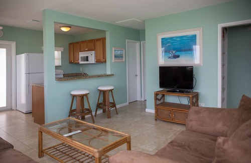 Hillsboro Beach Villa | Oceanfront Villa step out the front door and you're on the beach! Villa D