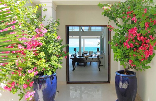 Blue Mountain Villa | Oceanfront Villa - infinity pool - stunning views - 20% off special!