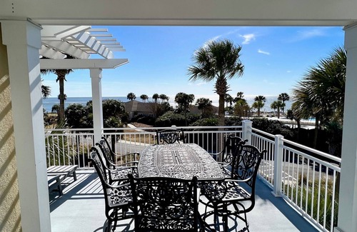 Seabrook Island Villa | Oceanfront Villa, 2nd Floor Sensational Views nSTR25-000001 BL25-000017