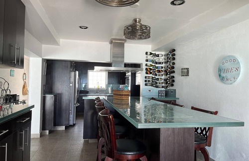 Nassau House | Oceanfront Villa with stunning views and private pool