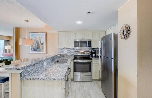 Virginia Beach Apartment | OCEANFRONT! Virginia Beach Boardwalk, 1-Bedroom, sleeps 6, beach, dolphins, fun