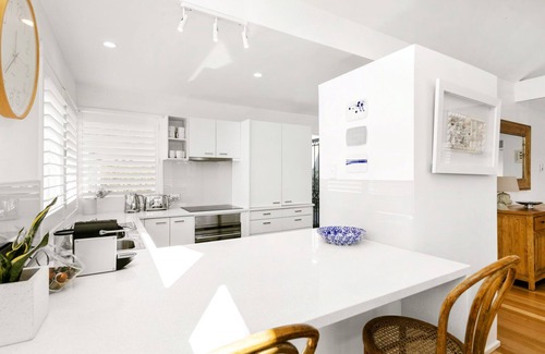Blairgowrie House | OCEANIA BEACH HOUSEnLARGE GAS FIREPLACE