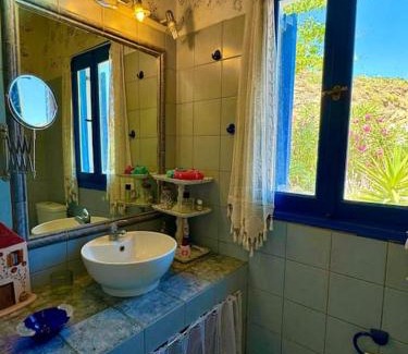 Andros House | Oceanis Cycladic House in Andros