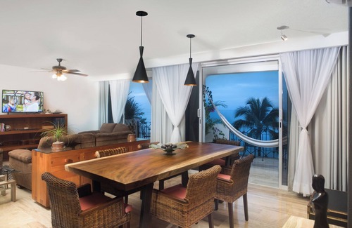 Downtown Puerto Vallarta Hotel | Oceano Oro