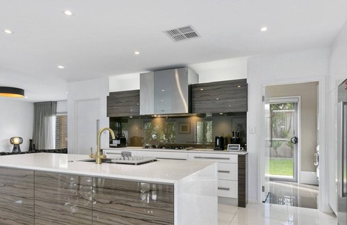 Sellicks Beach House | Oceans 19 by Wine Coast Holiday Rentals