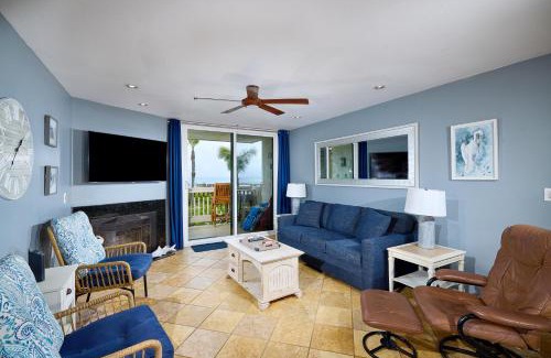 Townsite House | Oceanside Beach Condos