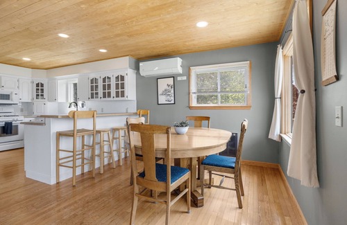 Bass Harbor House | Oceanside Cottage Near Acadia National Park