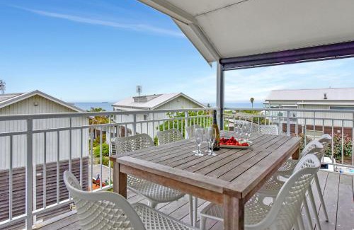 Caves Beach Villa | Oceanside Oasis at Caves Beach Villas