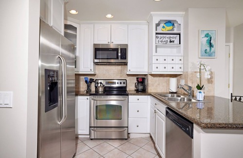 Townsite Condo | Oceanside Oasis