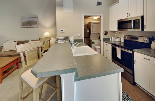 Sawgrass Condo | Oceanside Studio at Sawgrass – Easy Beach to Golf Location + Pool