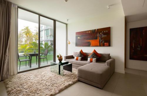 Bang Tao Apartment | Oceanstone by Holy Cow, 2-BR, 90 m2, pool view