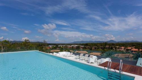 Bang Tao Apartment | Oceanstone Resort by Lofty