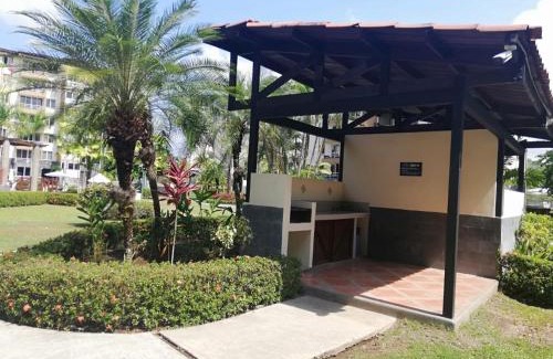 Barrio Santa Lucia Apartment | Oceanview 6th Floor Jaco Condo
