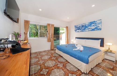 Karon Hotel | Oceanview Bungalows by EAT