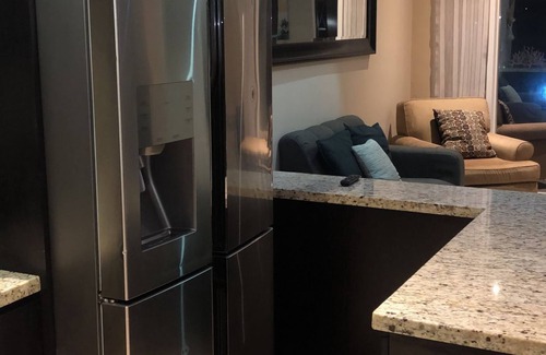 Triangulo de Oro Apartment | Oceanview Full Condo, 2BR 2bth, Gym, Pool, Beachfront