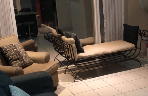 Triangulo de Oro Apartment | Oceanview Full Condo, 2BR 2bth, Gym, Pool, Beachfront