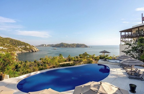 Brisas del Marques Apartment | Oceanview in Brisas Marques