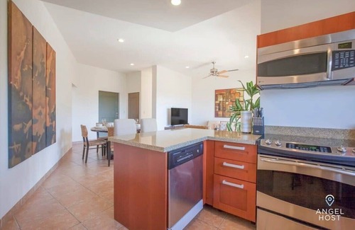 La Paz House | Oceanview Resort Home, Pool, Spa & Beach Club
