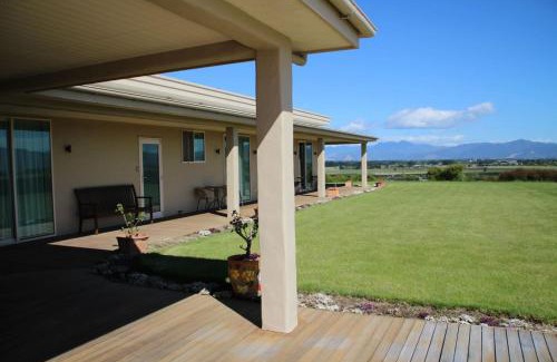 Blenheim House | Oceanview Suite in an 6-bedroom luxury villa