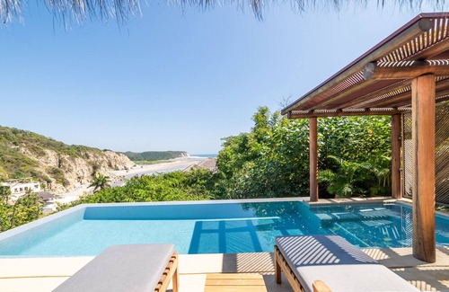 R Villa | Oceanview W/ Theater Room & Exclusive Beach Access
