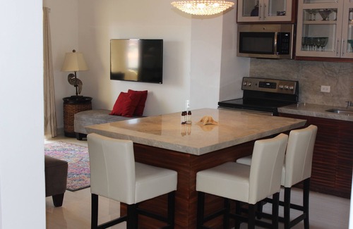 Cabo Bello Condo | OceanView with condo with access to Private Beach