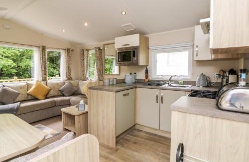 Combe Martin House | Ochenta