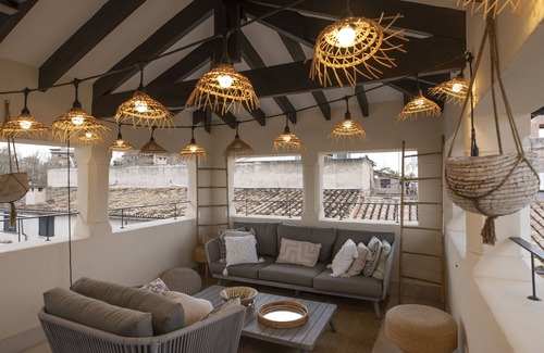 La Llotja-Born Apartment | Ocho Suites & Kitchen