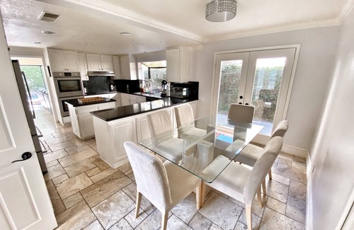 Mission Viejo Villa | OCLuxeBnB: Resort-Style Extended Stay Home by the Lake
