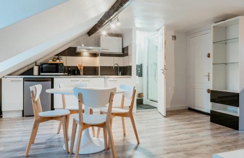 Saint-Martin-du-Littoral Apartment | Octave 29