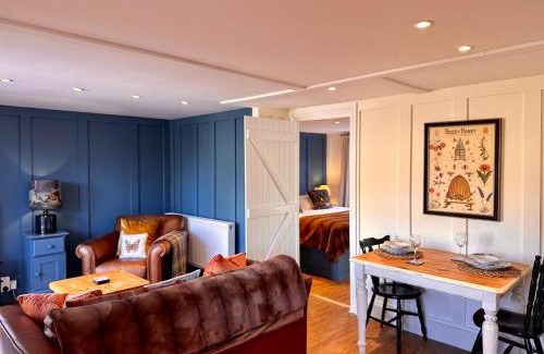 Taunton House | Octon Cottages Luxury 1 and 2 Bedroom cottages 1 mile from Taunton centre