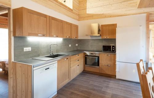 Les Menuires Ski Chalet | Odalys Chalet D'Alice