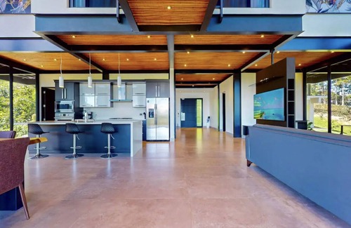 Dominical Villa | Odyssey Villa - incredible mountain views, 3 bedrooms, w pool!