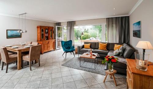 Tinnum House | Oene