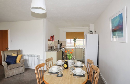Llanengan Cottage | OER - 8 TY'N DON, pet friendly, with a garden in Abersoch