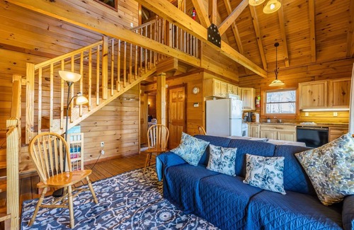 Geneva House | ❤ of Seneca Wine Trail☞A/C☞Fire Pit☞Smart TV
