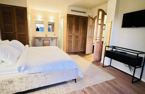 Jaffa Apartment | Ofek's place - Jaffa Courts