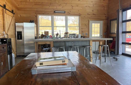 Cynthiana House | Off-Grid Experience in Bainbridge Ohio. Close to lakes and trails.