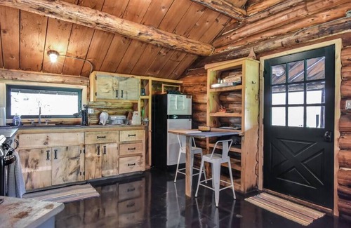 West Gardiner Cabin | Off Grid Maine Cabin
