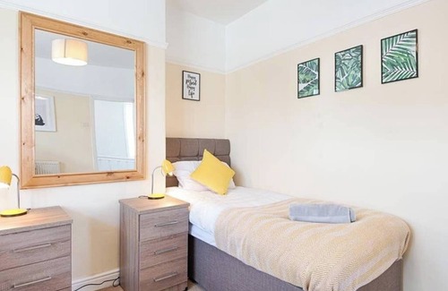 Cockett Apartment | Off Road parking, Garden, TV in Every Room