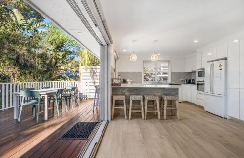North Haven House | Off The Wall