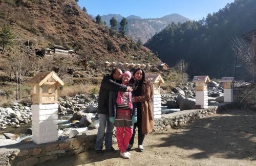 Banjar Bed & Breakfast | Offbeat Abodes - Tirthan Valley
