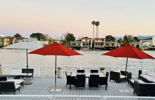 East San Mateo House | Offsite family retreat property in the heart of Silicon Valley