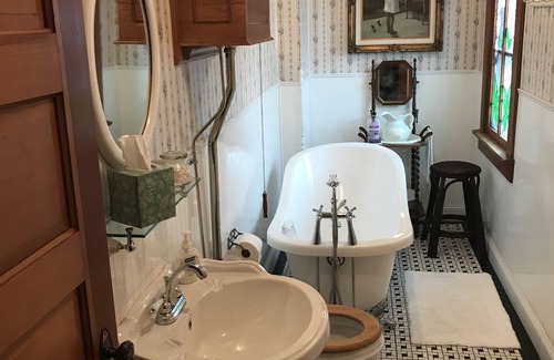 Bennington Bed & Breakfast | Oft's Bed and Breakfast