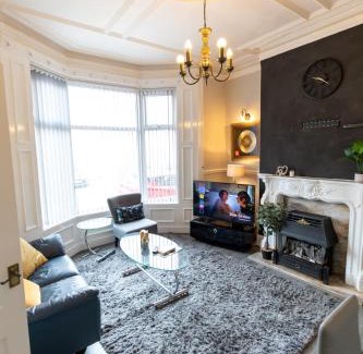 Sunderland Apartment | OG Stays- 4bedroom house, sleeps 8, Near Nissan & Stadium of light