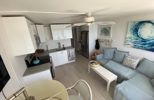 Makaha Condo | Oh the views! Oceanfront condo: Dolphins, Turtles & Sunsets oh my!