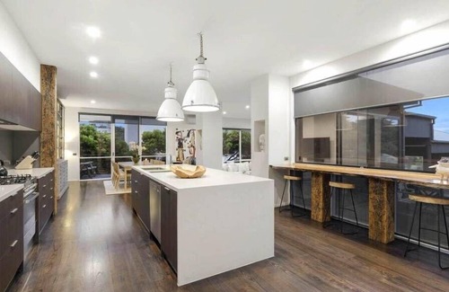 Blairgowrie Villa | Ohana Luxury Retreat-beach access, heated pool