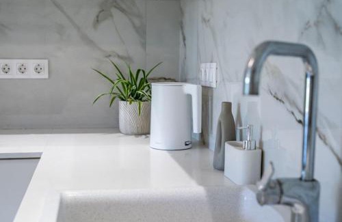 Afra Apartment | Oikia 4